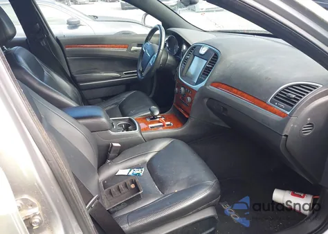 2013 Chrysler 300 Motown from USA, damaged, VIN 2C3CCAAG2DH574689